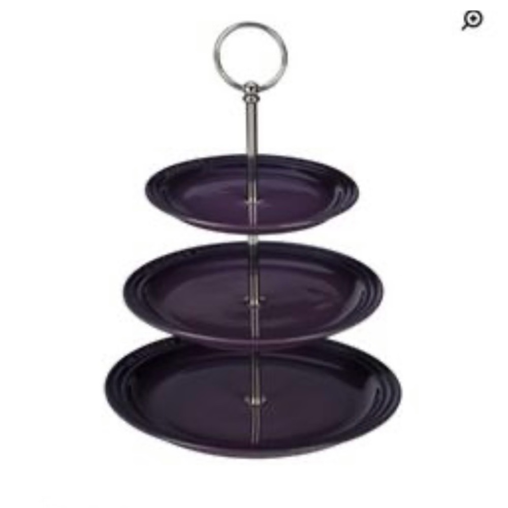 NIB Le Creuset Cassis 3-Tier cake/dessert stand